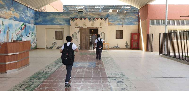 طلاب المدارس في اليوم الثاني من دوام رمضان