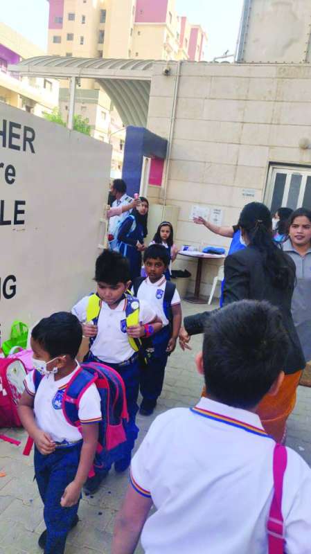 20 مدرسة هندية تؤجل عودتها إلى سبتمبر 