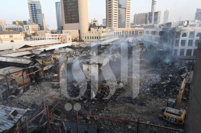 «الإطفاء» أوضحت أن استخدام الجرافات أمر معتاد في الحوادث الكبيرة