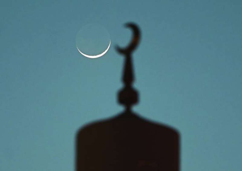 خلال الصوم تزول المشاعر السلبية كالطمع والحقد والأنانية 	(تصوير أسعد عبدالله)
