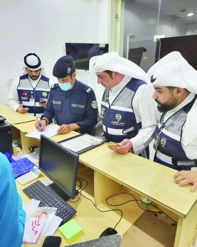 تسجيل محضر مخالفة بحق أحد المكاتب
