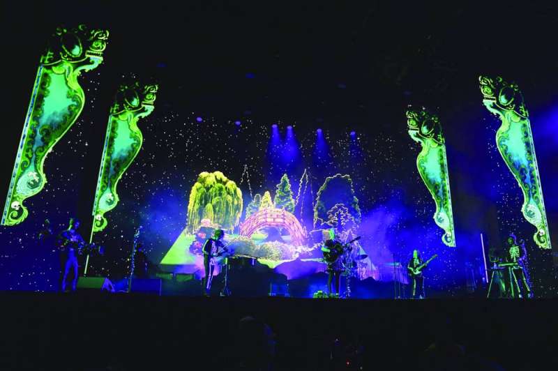 فيبي بريدجرز خلال استعراضها