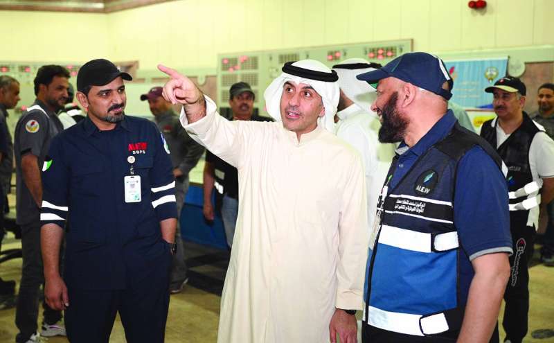 حديث بين الموسى والفريج
