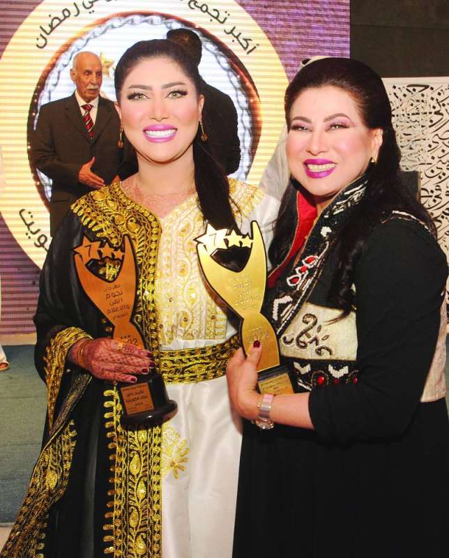 باسمة حمادة وملاك مع «الأوسكار»
