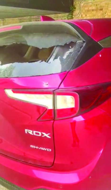 
تطاير زجاج سيارة الديبلوماسي محمد العميري
