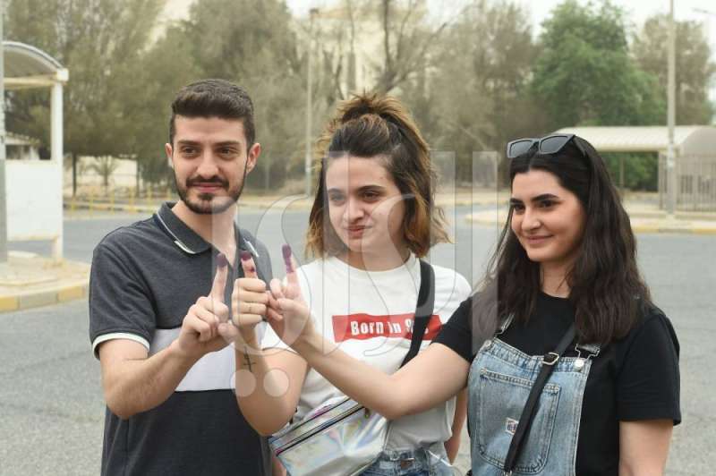 اللبنانيون في الكويت ينتخبون نوابهم 