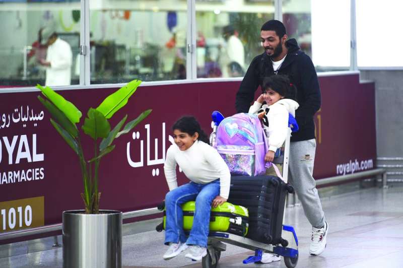 ارتياح مع الوصول إلى الديرة
