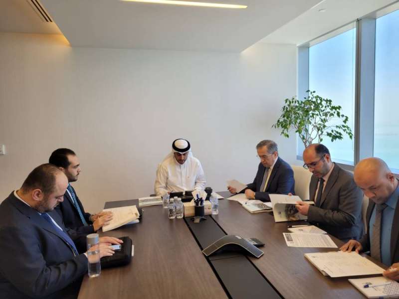 الطيار مترئساً الجمعية