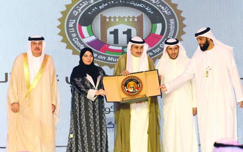 
تكريم إحدى المشاركات