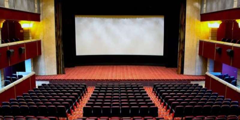 مسارح الكويت تؤجل عروضها.. حداداً على وفاة الشيخ خليفة بن زايد 