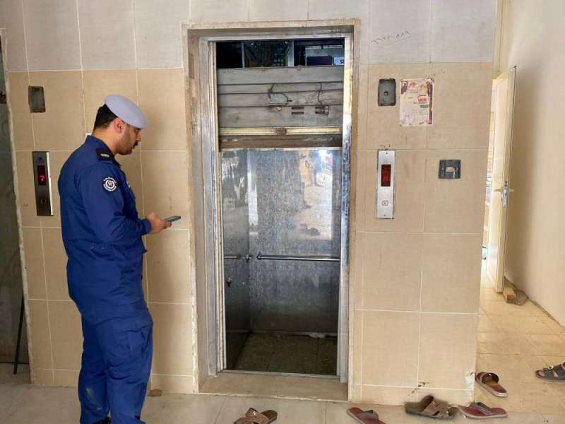 كبينة المصعد 