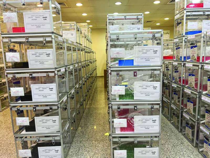 صناديق الاقتراع جاهزة ليوم الاقتراع
