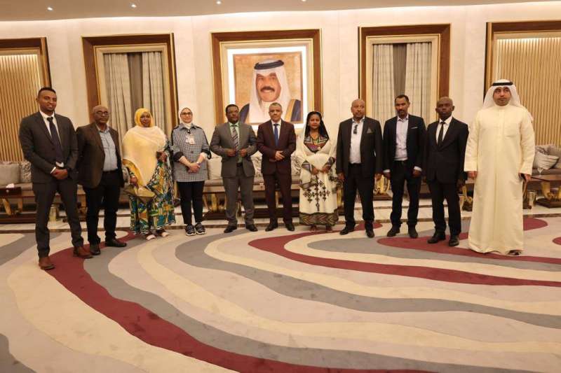 وزير العمل والمهارات الإثيوبي نجوسو طلاهون والوفد المرافق له
