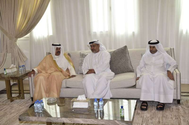 النواف مقدما التعازي