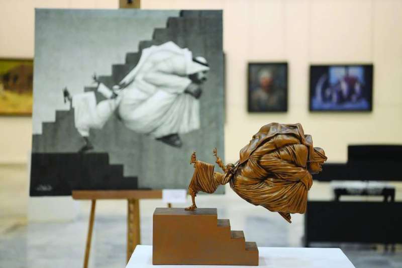 
منحوتة «عسى مو مثقل عليك»
