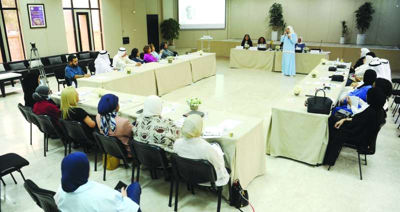 جانب من ورشة العمل «تصوير سعود سالم»