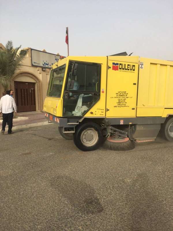 تنظيف مراكز الاقتراع والأماكن المحيطه بها 