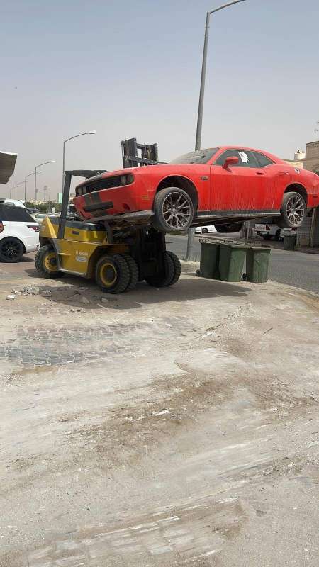 تنظيف مراكز الاقتراع والأماكن المحيطه بها 