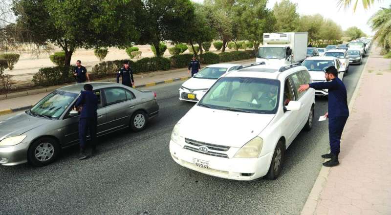 طرق الجليب تحت السيطرة الأمنية المرورية 	 (تصوير سعود سالم)