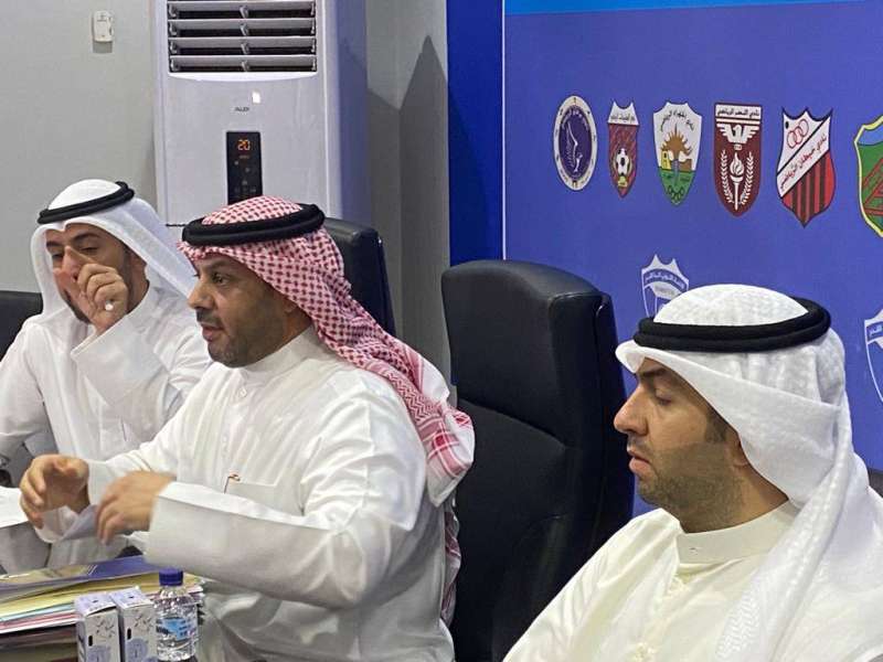 العياف معلناً النتائج 