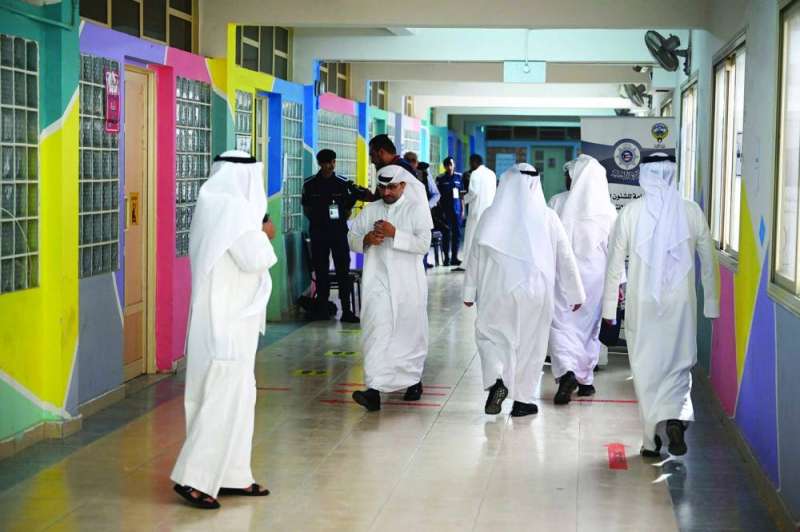 
حركة خفيفة للناخبين في ضاحية عبدالله السالم
