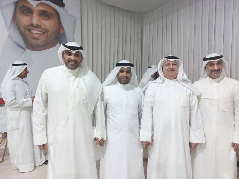 النائبان خليل الصالح ومهند الساير يباركان 