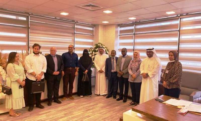 وفد الصحة العالمية يطلع على تطبيق «الفروانية» لبرنامج «تصنيف الأمراض» كأول مستشفى عالمياً
