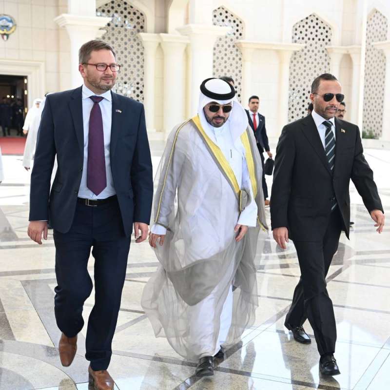 الغانم إلى بروكسل لبحث الإجراءات اللازمة لاستكمال ملف إعفاء الكويتيين من «الشينغن» 