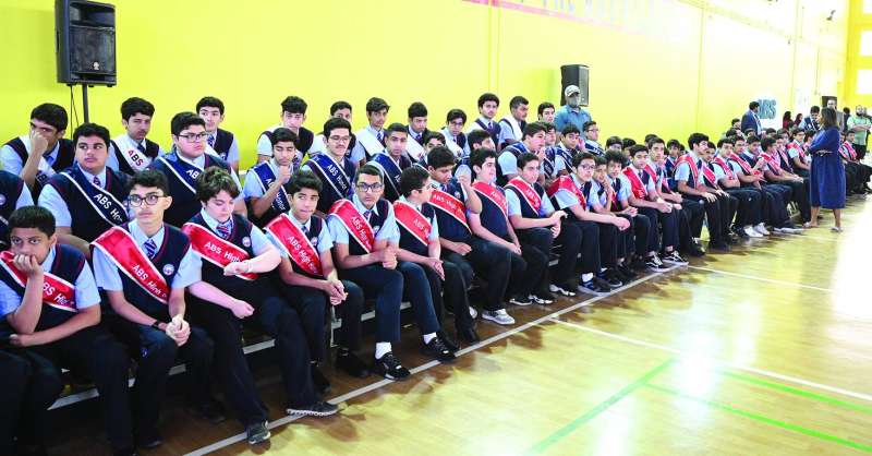 
الطلبة الخريجون