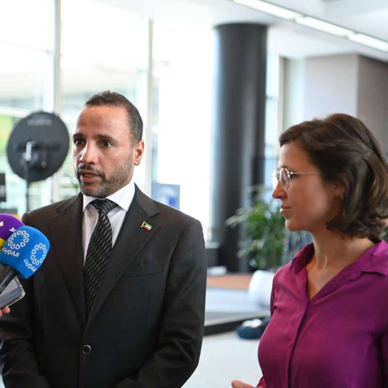 الغانم متحدثا عقب اللقاء