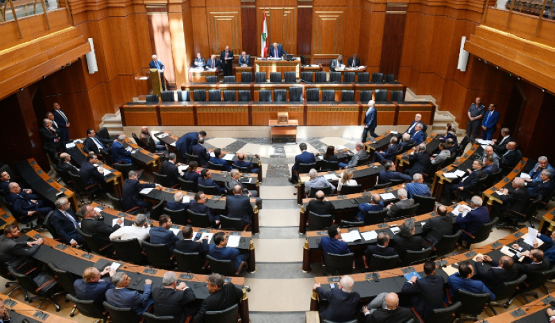جانب من جلسة انتخاب اللجان النيابية في البرلمان اللبناني أمس