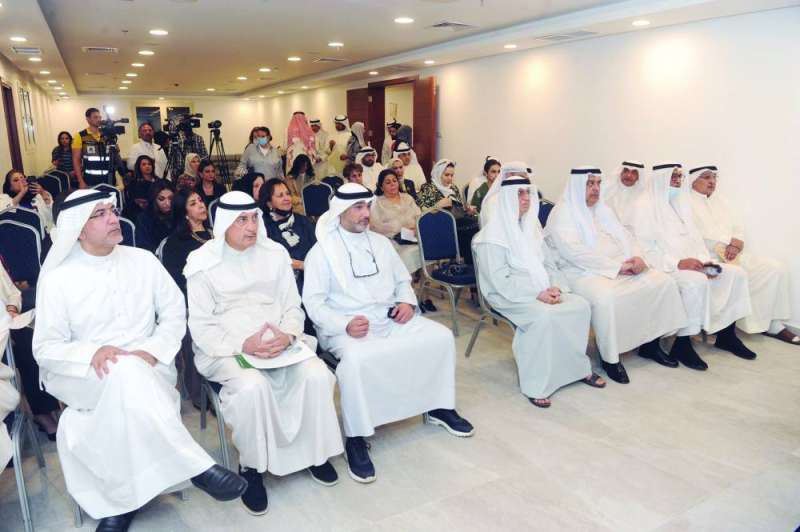 جانب من الحضور في جلسة التأبين