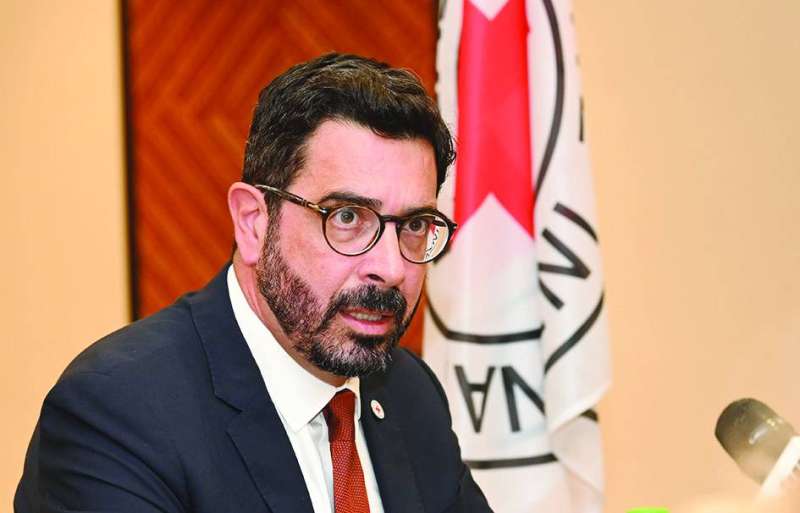 
عمر عودة متحدثاً في المؤتمر الصحافي
