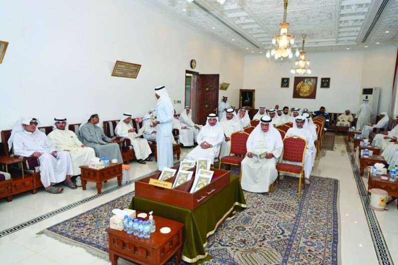 مجلس عزاء حمزة المقامس 	(تصوير أسعد عبدالله)
