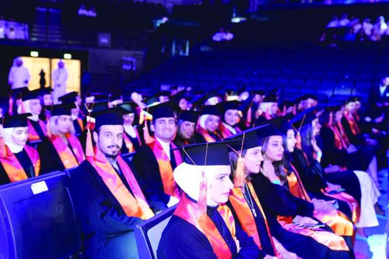 
جانب من خريجي وخريجات الدبلوم
