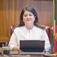 الوزيرة رنا الفارس