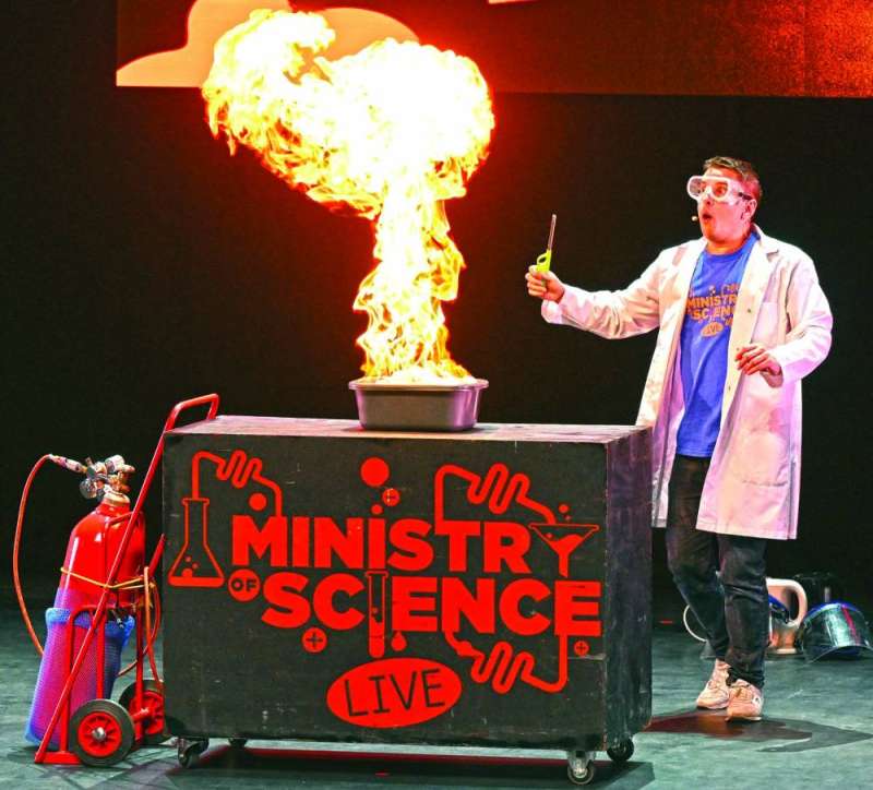 
تجربة فنية متنوّعة الفصول 	 (تصوير أسعد عبدالله)
