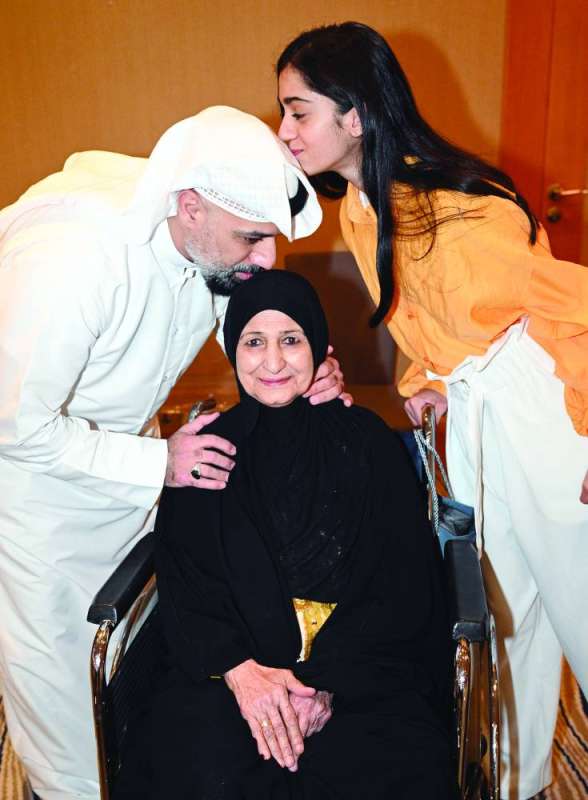 البر يورث براً عبر الأجيال	(تصوير نايف العقلة)
