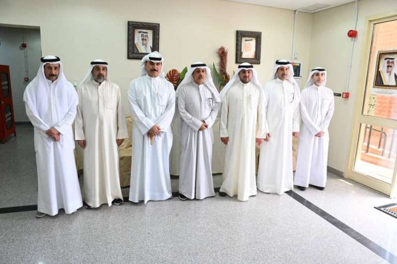 قيادات الشؤون خلال معايدة نزلاء دور الرعاية