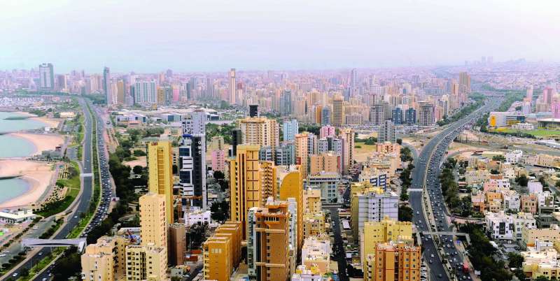 أنشطة العقار خارج البورصة أربح للمستثمرين 	 (تصوير سعود سالم)