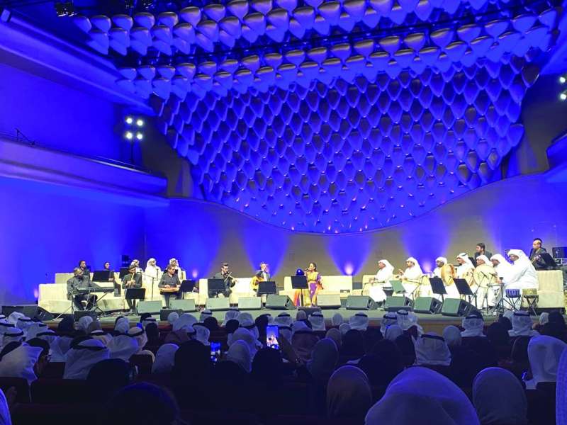 
مشاعل تشدو بأجمل أغانيها
