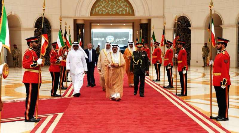 سمو ولي العهد يغادر إلى السعودية 