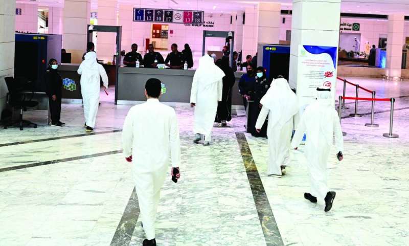 الوظيفة الحكومية مازالت المفضلة لدى المواطنين	(تصوير نايف العقلة)