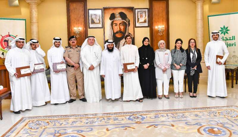 محافظ مبارك الكبير كرّم أوائل الثانوية