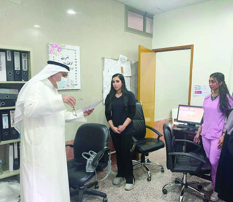 واطلاع على سير العمل 