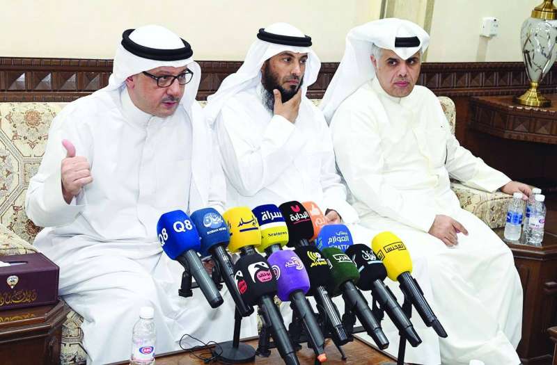 بعض المتحدثين في الندوة	 (تصوير نايف العقلة)
