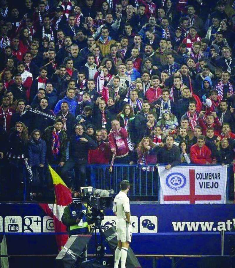 رونالدو في مواجهة سابقة مع جمهور أتليتكو مدريد