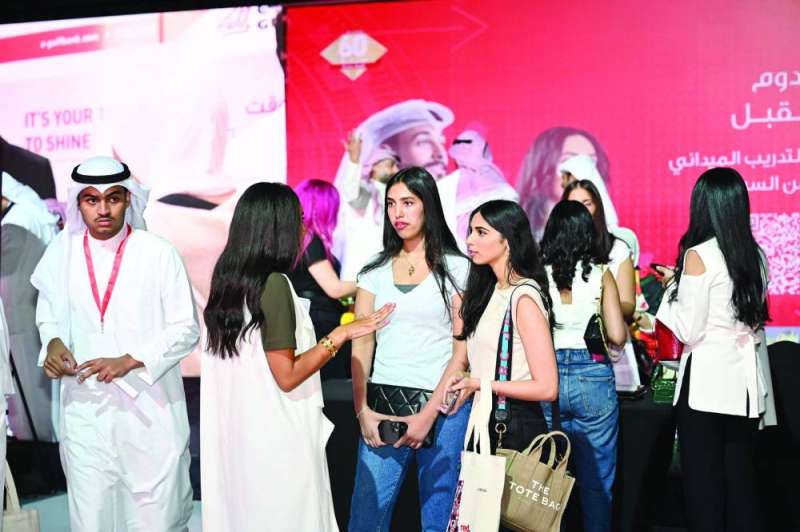 طالبات حضرن اللقاء التنويري
