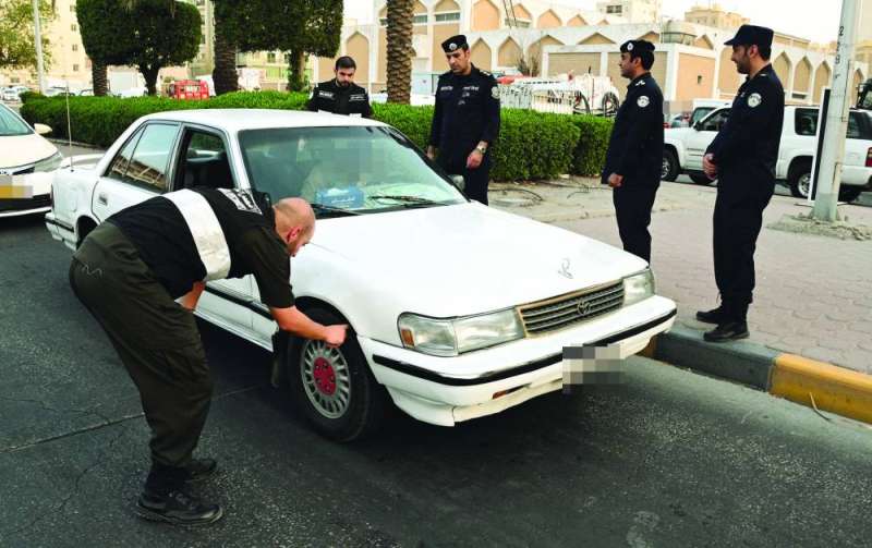 
فحص فني في الشارع
