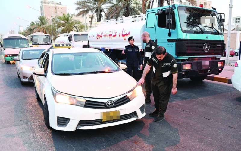 
التأكد من إنارة المركبة
